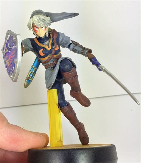 Fierce Deity Link Custom Amiibo WITH CUSTOM by Alltheapplesdoubled