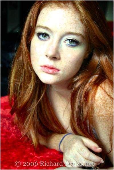 Pin By Jeanie Blackburn Simmons On 7 Redheads Beautiful Redhead Gorgeous Redhead I Love Redheads