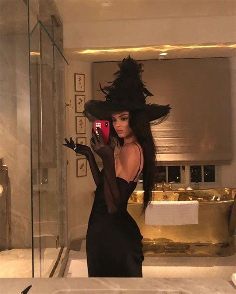 kylie kyliejenner instagram photos and videos trendy halloween costumes kendall jenner
