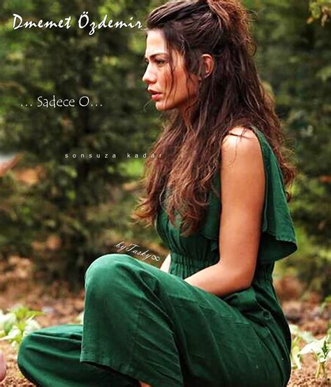 The photo of demet ozdemir on the beach amazes all. Pin by Tanja Pitom on DEMET' İMM | Scarf hairstyles, Boho ...