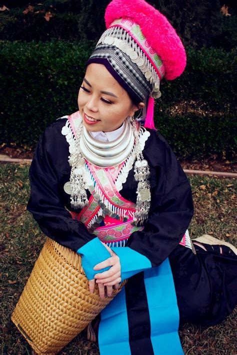 Hmong Outfit Series White Hmong Sayaboury Costume Ethnique