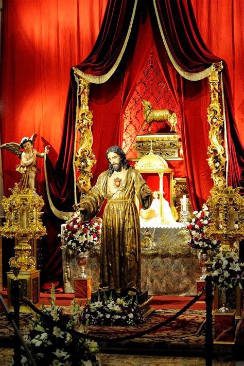 Mes del sagrado corazón de jesús. SEVILLA A TRAVES DE UN OBJETIVO: BESAMANOS AL SAGRADO ...