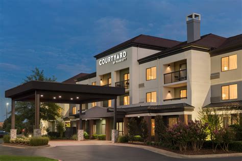 Courtyard By Marriott Tulsa Central Tulsa Ok Hotels First Class