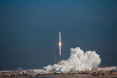 Antares Rocket Launch Wallops Island Va Nasa Commercial Flickr