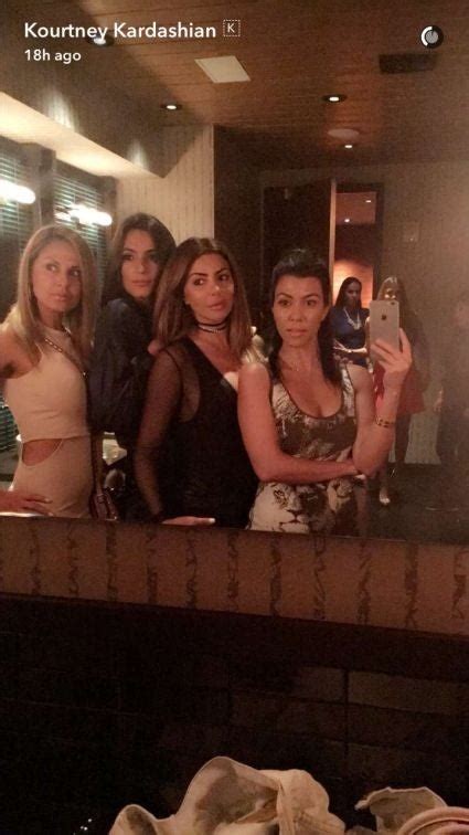 Kourtney Kardashian Bares Her Booty In Miami See The Steamy Hot Pic