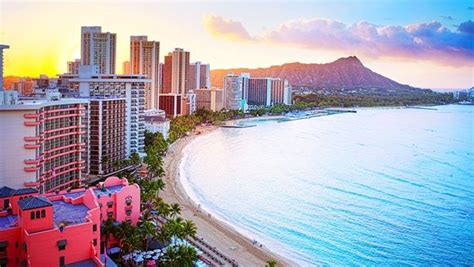 Waikiki Es Un Barrio De Honolulu En El Estado De Hawái Las Famosas