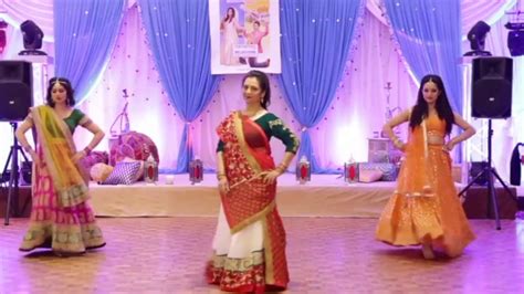 old school bollywood wedding dance mother daughter dance youtube