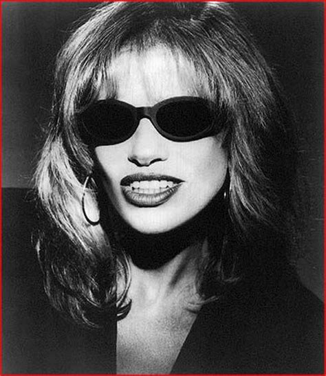 Carly Simon A Beautiful Black And White Image From Film Noir Daria Sensual Beautiful People