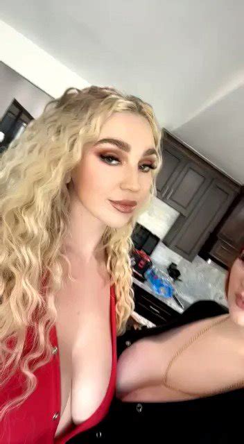 Abigaiil Morris On Twitter On Set With Kslibrarygirl For Brazzers Please Sit On My Face