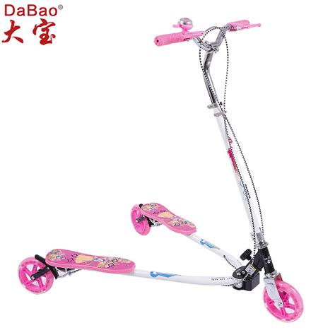 Dabao 3 Wheel Flicker Frog Kick Swing Scissor Children Scooter For Kids