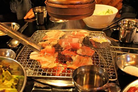 Gogigui Korean Bbq Must Try Food In Seoul Travelvui