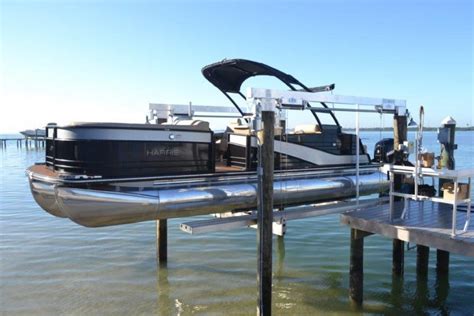 How To Lift A Pontoon Boat Deco Boat Lifts