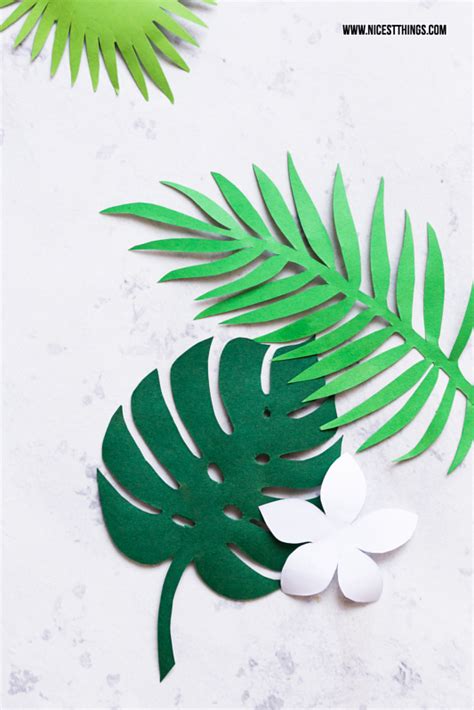 Printable palm leaf wall art. DIY tropical leaf garland ... … | Diy girlande, Blumen aus ...