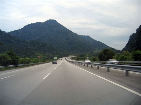 The 800m long menora tunnel. Scenic Malaysia North-South Expressway | Kyaw | Flickr