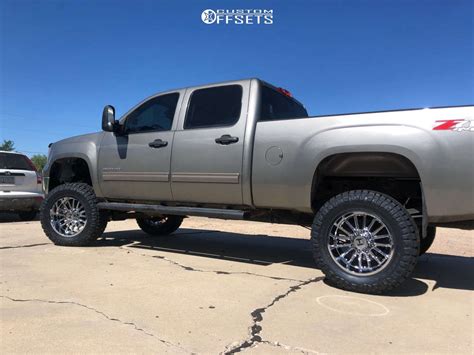 2014 Gmc Sierra 2500 Hd With 20x10 19 Hostile Predator And 35125r20