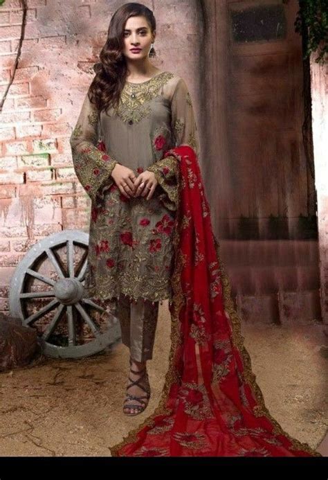 Pin By Kashmiri Style Hub On Kashmiri Style Pakistan Dress Fashion