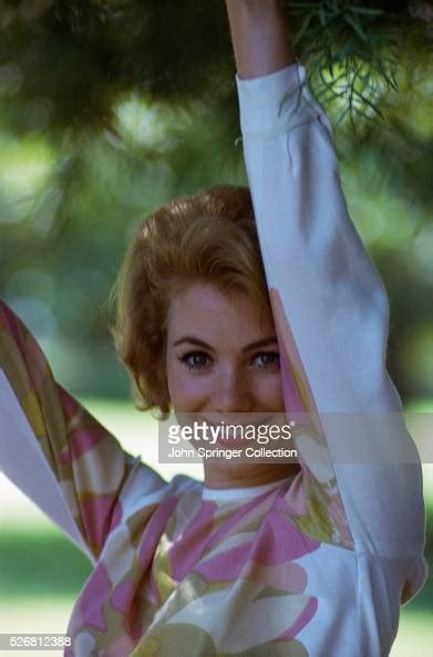 actress shirley jones with arms raised news photo getty images