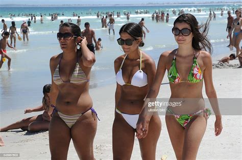 Brazil Rio De Janeiro Rio De Janeiro Women At The Beach Of Cabo Frio