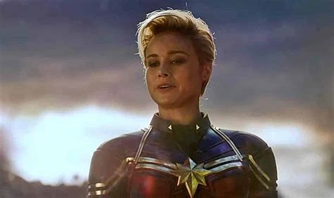avengers endgame writers explain why captain marvel was barely in the film