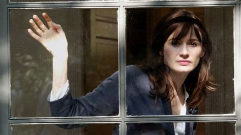 Imdb File Emily Mortimer On The Perils Of Learning Aaron Sorkin Dialogue And Playing A Not So