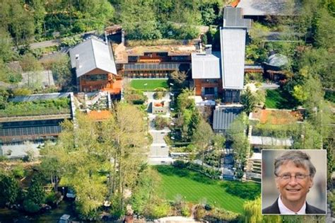 Bill gates' house is built into the hillside overlooking the waters of lake washington in the city of medina, wa. Luxury Houses: Inzicht in Bill Gates House