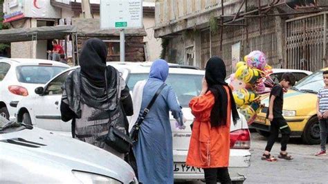 زنانی که به حجاب اجباری عادت نکردند Bbc News فارسی