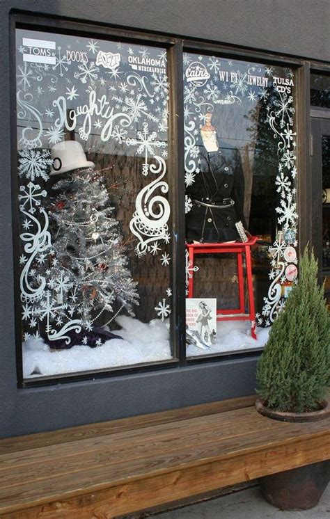35 Wonderful Christmas Window Display Ideas On A Budget Home Design