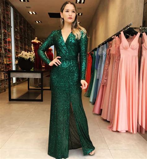 Vestido verde esmeralda looks increíbles para inspirarte TheFancyMag