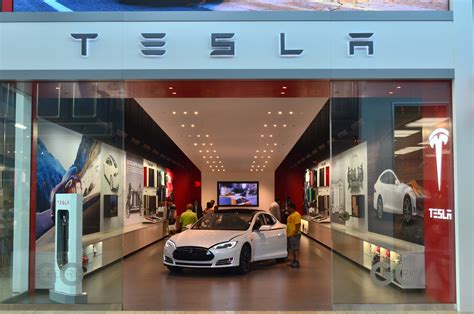Tesla Stores What Are They And How Are They Different Than Dealerships