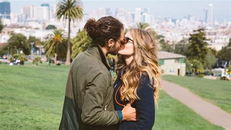 This Is The Secret To Getting A Perfect Kiss On The First Date