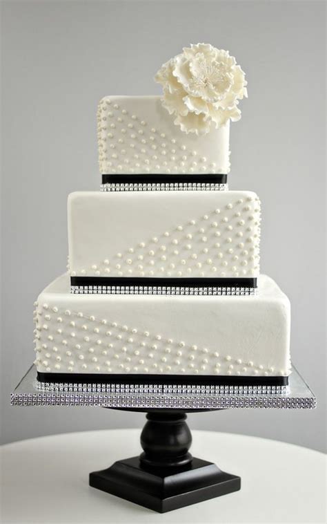 Top 20 Simple Square Wedding Cakes That Wow 2023
