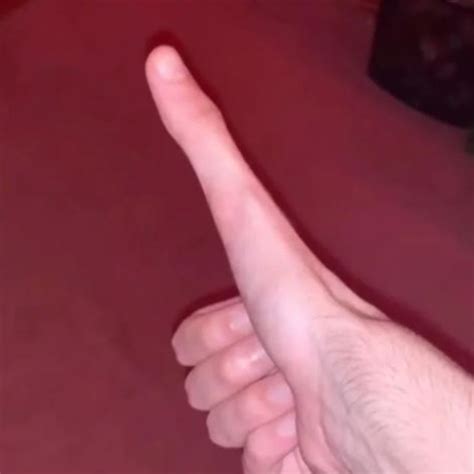 Womans Giant Five Inch Middle Finger Goes Viral On Tiktok The