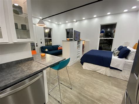 Elon Musk’s New Home Is a $50,000 Box in Boca Chica—Look Inside | Observer