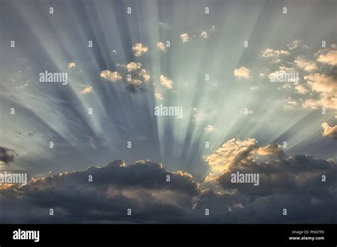 Sun Rays Hi Res Stock Photography And Images Alamy