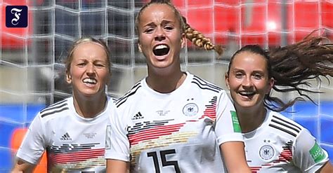 170 cm (5 ft 7 in). Deutschland besiegt China bei Frauenfußball-WM zum Start
