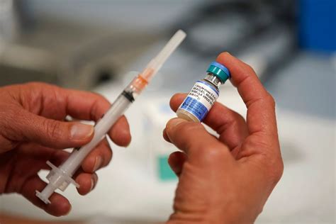 Los nacidos antes de 1989 podrían necesitar vacunarse contra el ...