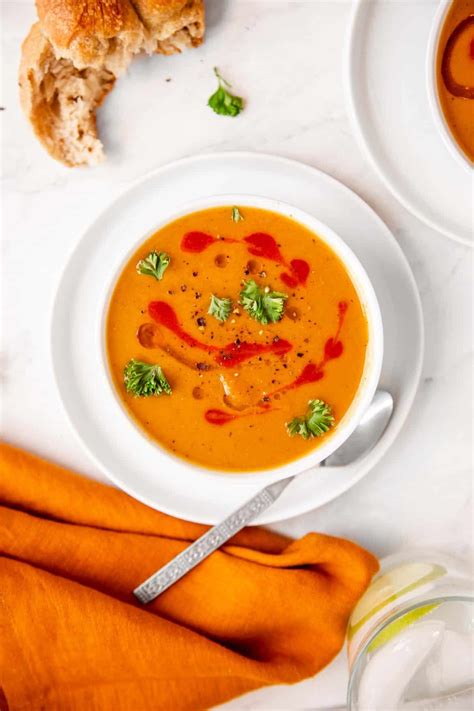 Easy Recipe For Roasted Carrot And Turmeric Soup