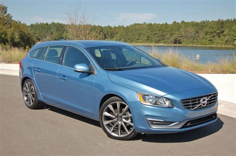 Detailed features and specs for the used 2015 volvo v60 including fuel economy, transmission, warranty, engine type, cylinders, drivetrain and more. In Our Garage: 2015 Volvo V60 T5 DRIVE-E