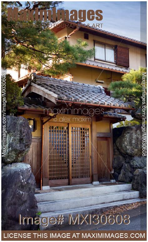 77 modern but simple japanese styled bedroom design ideas. Photo of Modern Japanese private residential house front ...