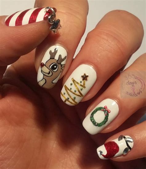 42 Easy Winter And Christmas Nails Designs 2017