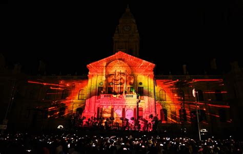 Watch Cape Town Switches On Christmas Lights In Front Of 80 000
