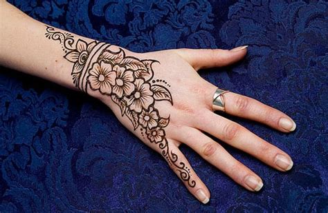 24 Easy Mehndi Designs For Beginners To Try Random Talks