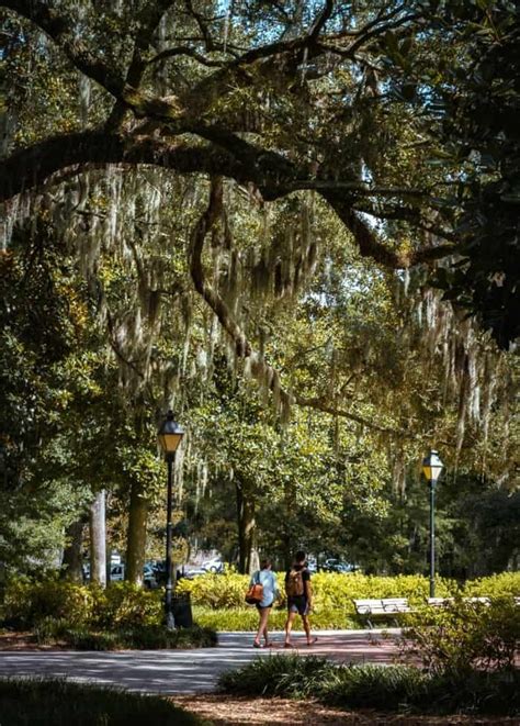 10 Fun Things To Do In Savannah Georgia I Savannah Travel Guide And Tips In 2020 Charleston