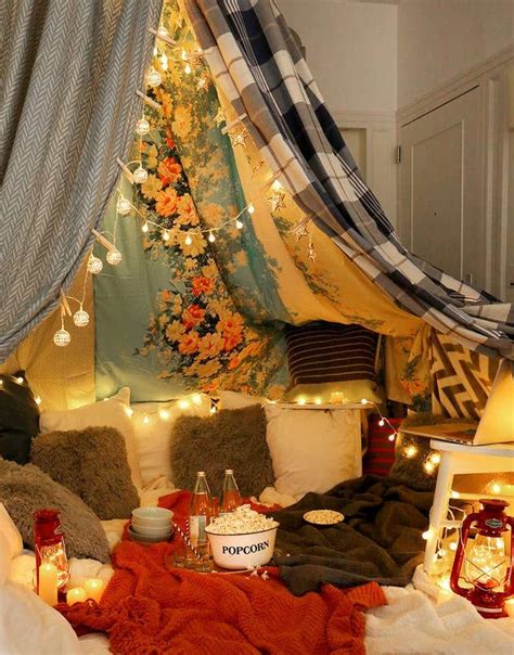 6 Steps To Having The Blanket Fort Movie Night Of Your Dreams Blanket