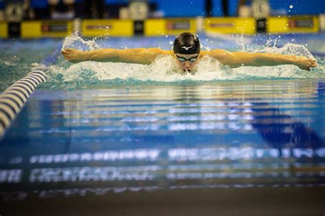 Carson Foster Obliterates 400 Im 17 18 Nag Moves To 2 All Time With 33527