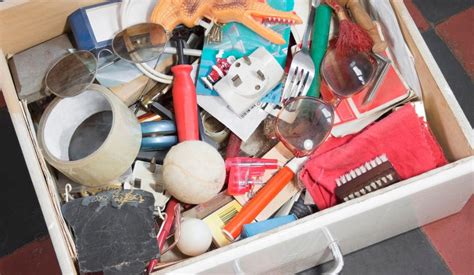 3 Easy Steps To Taming Your Homes Junk Drawer — Rismedia