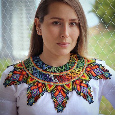 Collar Okama Embera Chamí Realizado Por Artesanas Indigenas De La