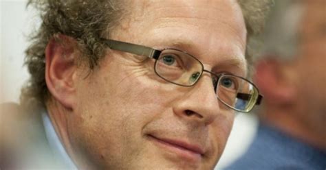 May 29, 2021 · intanto, le forze dell'ordine hanno provveduto a sgomberare definitivamente l'ex macello. Raoul Ghisletta ne ha per tutti: "Borradori in mondo vive ...