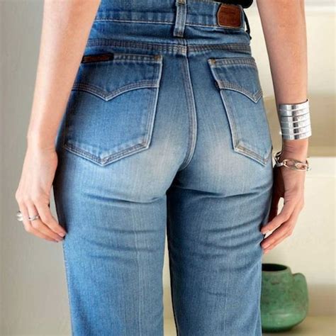 Le Fashion Shots That Prove Levi S Jeans Make Your Butt Look Amazing