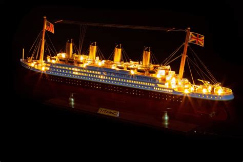 Rms Titanic Titanic Model Titanic History Titanic Ship Rms Queen